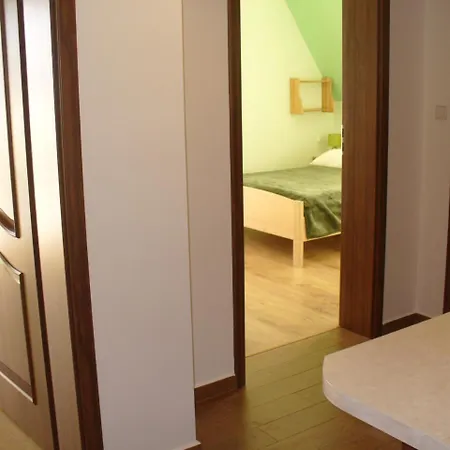 Floryn Apartment *