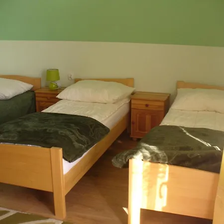 Floryn Apartment